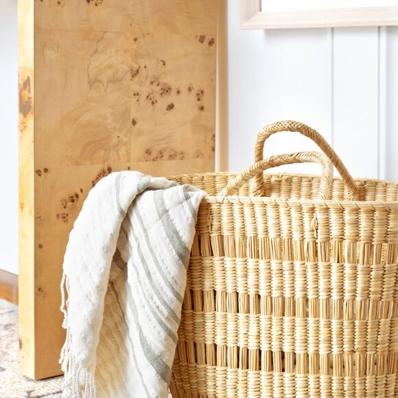 Threshold Studio McGee Novelty Tote Basket with Handles -‎ Woven Seagrass